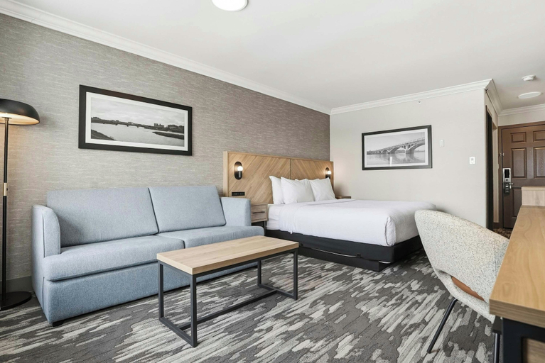 Bedroom 3, Sandman Hotel Saskatoon, Division No. 11