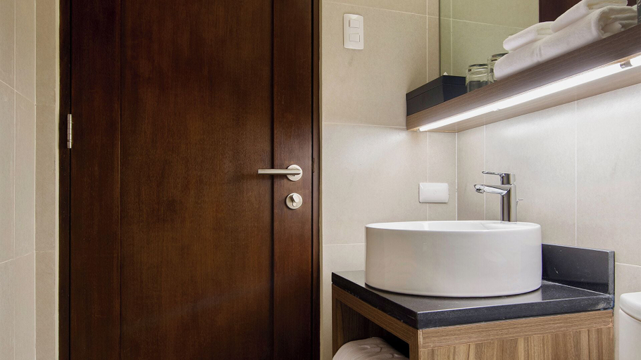 Bathroom 5, The Sphere Serviced Residences Managed by HII, Makati City