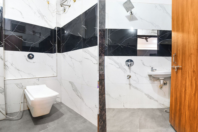 Bathroom 3, Fabhotel Mannat, Indore
