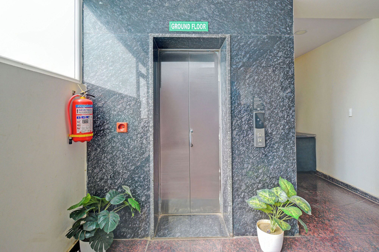 Elevator, Fabhotel La Vista Inn Grand, Ranga Reddy