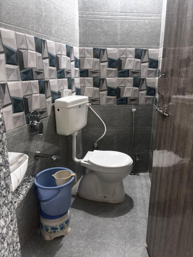 Bathroom 3, Hotel New Sun and Rock, Sirohi