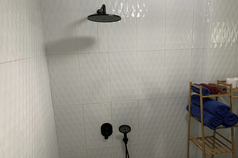 Bathroom 4, Batur Sunrise Guest House, Bangli