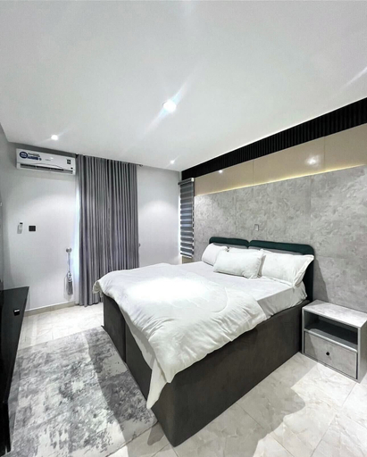 Room 4, EasyAsHome Apartment, Alimosho