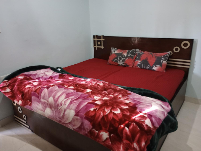 Bedroom 4, Room Mountain View 3 minute walk cafe Upper Tapovan, Garhwal
