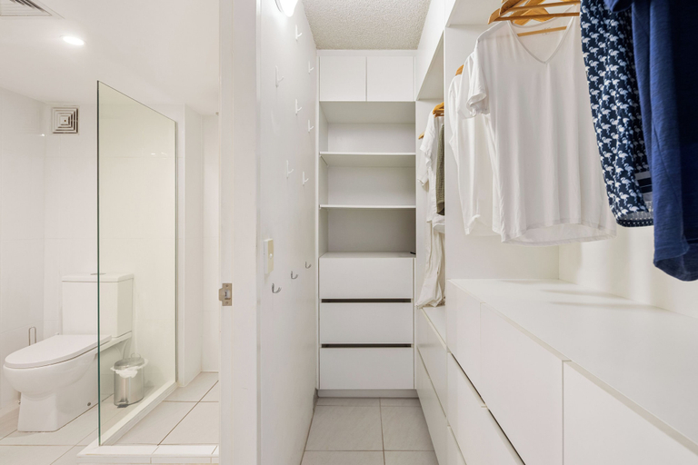 Bathroom 2, Ambassador 19 Beachside Burleigh Heads, Gold Coast