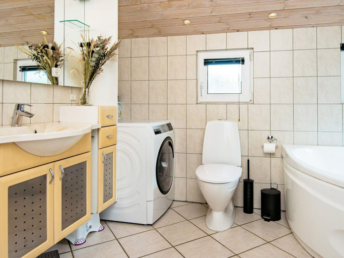 Bathroom 3, 4 Star Holiday Home in Hemmet, Ringkøbing-Skjern