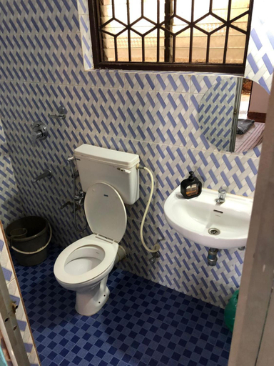 Bathroom 3, Anjuna Hideout, North Goa