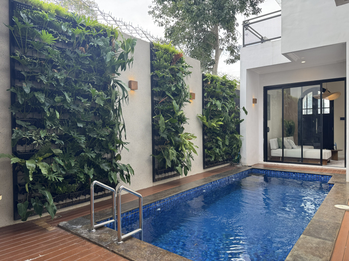 Swimming Pool, Palawa Nirwana Villa Private Pool & Mountain View, Malang