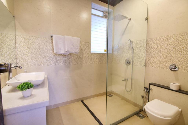 Bathroom 1, IN 4BHK VILLA LONAVALA, Pune