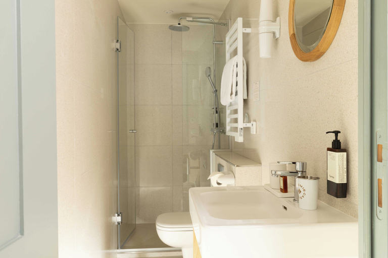 Bathroom 3, Hotel Casimir, Paris
