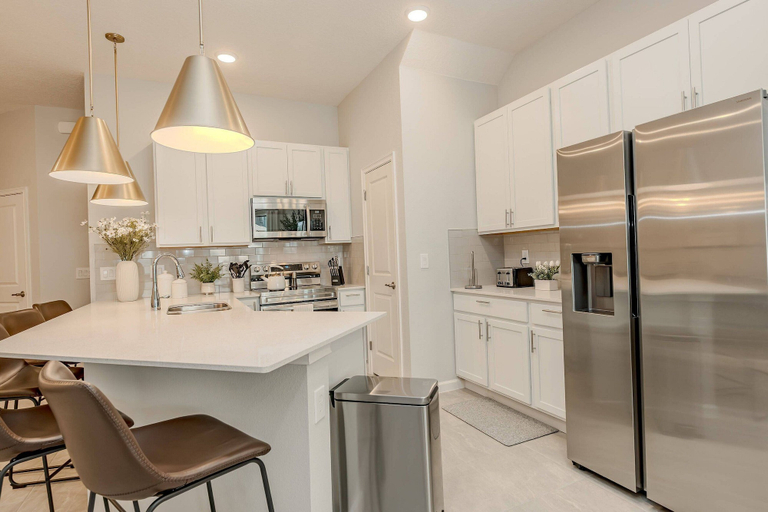 Private kitchen, 5BR Home for 16 w/ Pool & Game Room, Orange