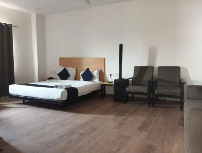 Room 5, Fabhotel The Perfect, Lucknow