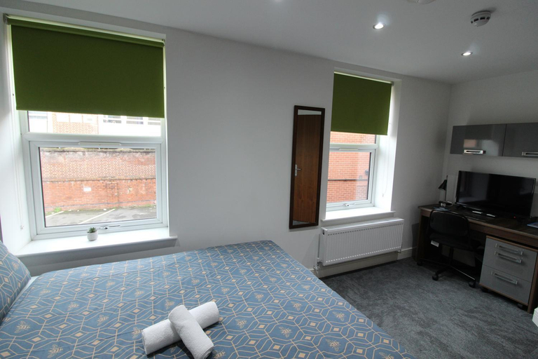Bedroom 2, Victoria House Deluxe Studios-Coventry City Centre, Coventry