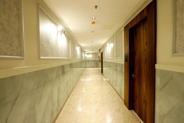 Public Area 3, HOTEL BREEZE BAY, Mumbai Suburban