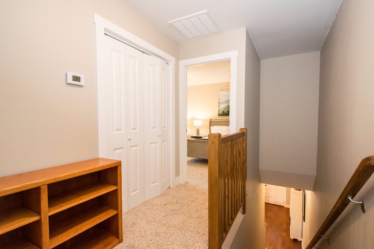 Room 3, 3BR Retreat Ensuite Baths Fire Pit, Buncombe