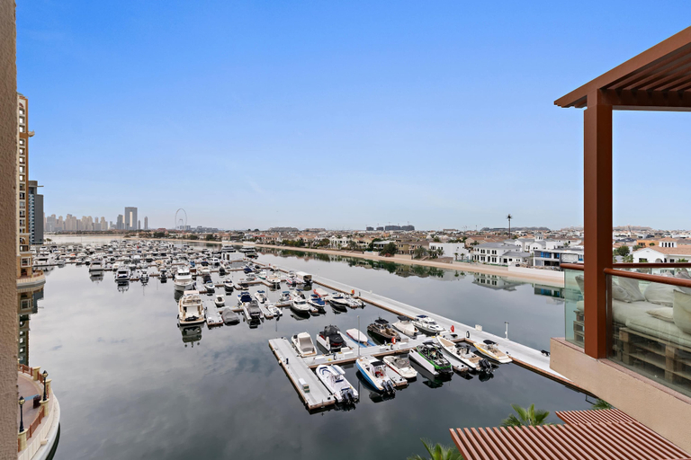 Room 4, Silkhaus Seaside Studio Palm Views West Tower, Dubai