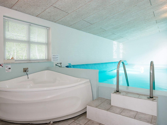 Bathroom, 4 Star Holiday Home in Ebeltoft, Syddjurs