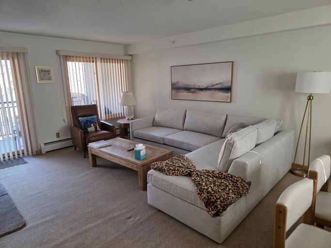 Living area 3, Breakaway West #343 2 Bedroom Condo, Eagle