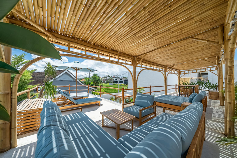 Others 5, Villa Dara : Serene Canggu Oasis – 2BR, Pool, Stunning Rooftop, Badung