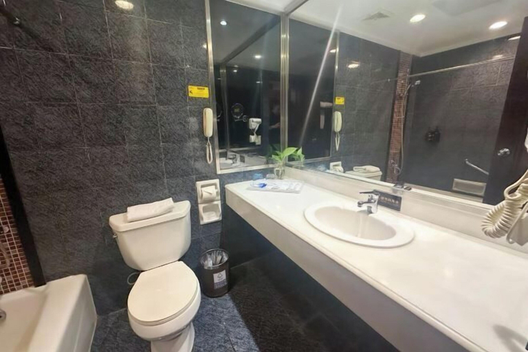 Bathroom 3, Celeste Palace Hotel, Jiangmen