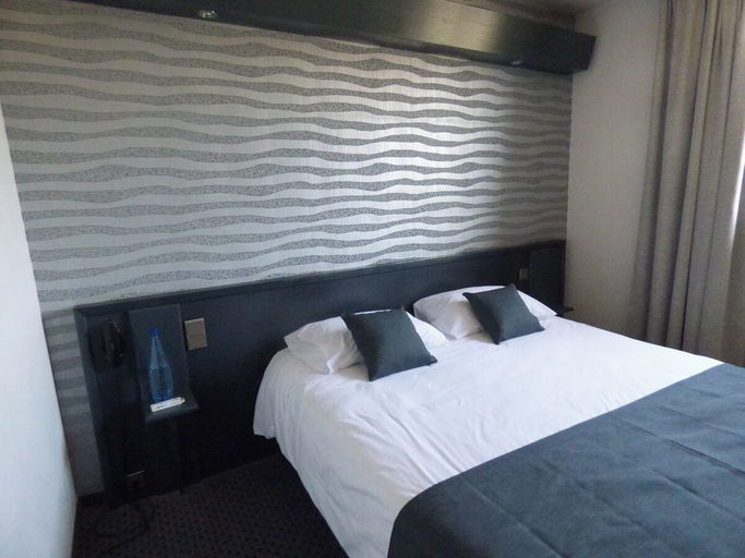Bedroom 3, Brit Hotel Confort Villefranche de Rouergue, Aveyron