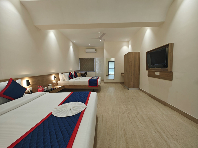 Room 5, Hotel Shivam by Greenwoods Resorts, Sindhudurg