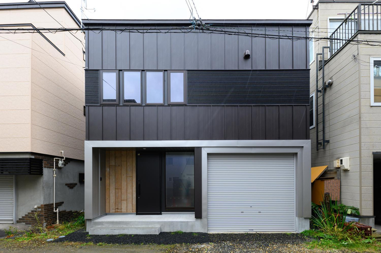 Exterior & Views 1, D plus one doors, Otaru