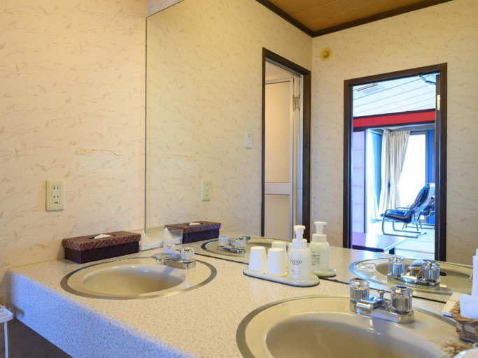 Bathroom 3, Ryokan Shinpachiya, Toba