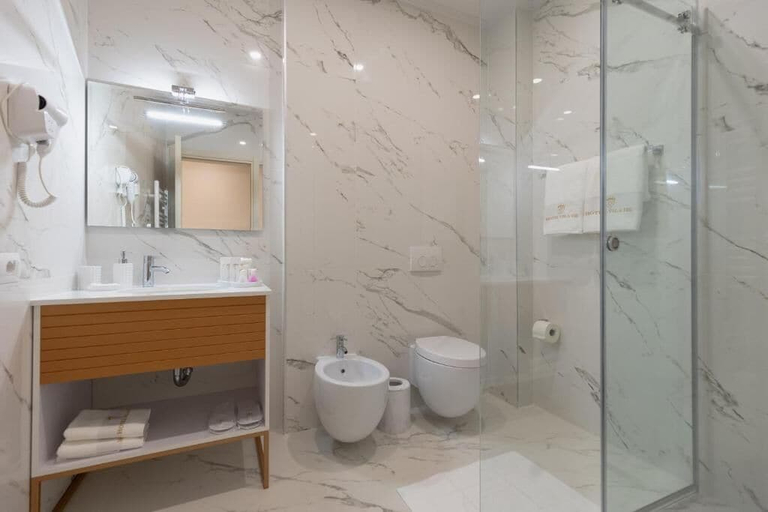 Bathroom 3, Hotel Boutique Vila 135, Tiranës