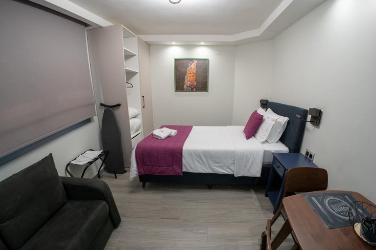 Bedroom 5, Pyrgiou Suites, Central Macedonia