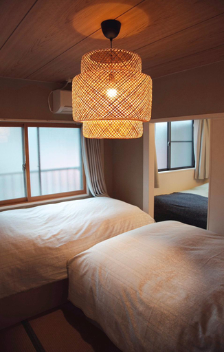 Bedroom 2, 伊勢神宮内宮前一民泊宿 i s e s h i m a 203一最大5名, Ise