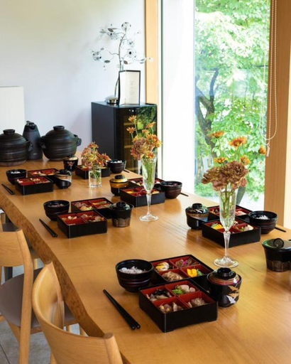 Others 3, MOMO HAKUBA by Jade Group, Hakuba