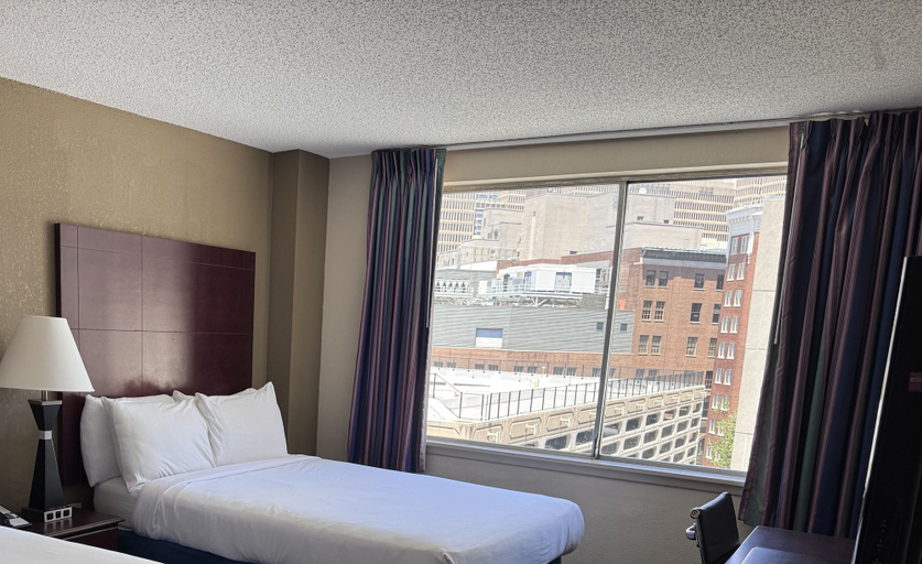Bedroom 4, Barclay Hotel Atlanta Downtown, Atlanta