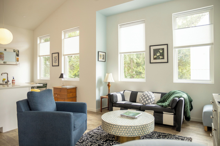 Interior, Blue Crest, Jackson