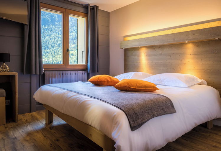 Bedroom 4, hotel le Malgovert, Savoie