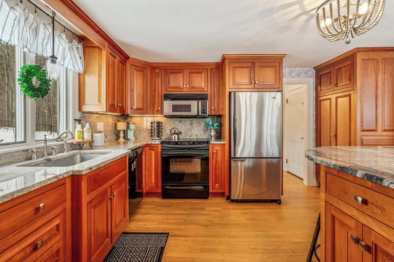 Private kitchen 5, Coastal Cape Neddick, York
