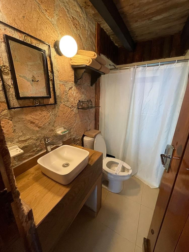 Bathroom 3, Monteverde Hotel de Cabañas, Mazamitla