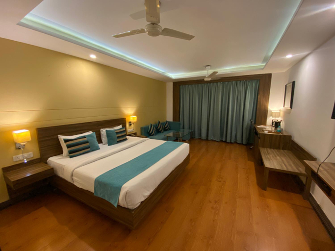 Bedroom 3, Hotel K.C. Cross Road, Chandigarh