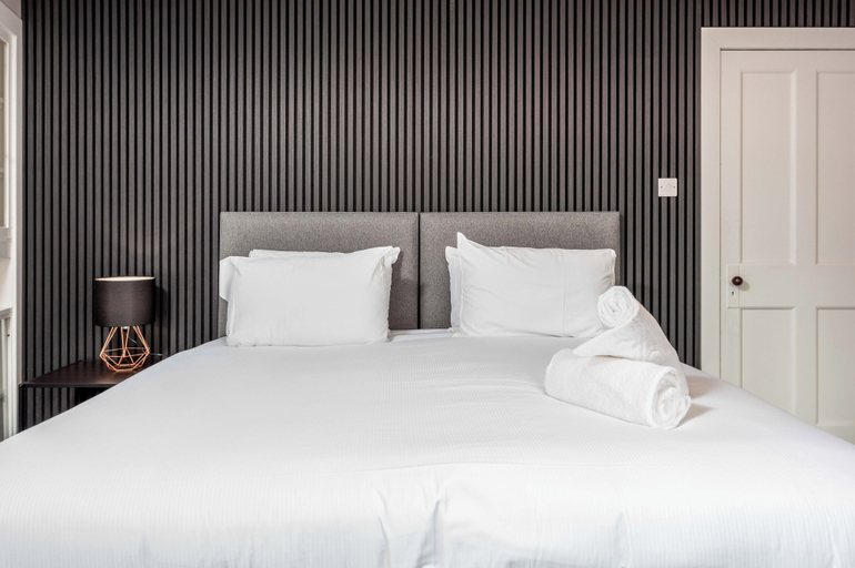 Room 4, No8 Peebles Retreat - Donnini Apartments, South Ayrshire