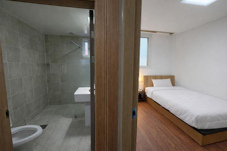 Bedroom 2, RGB HOUSE HOSTEL, Jeonju