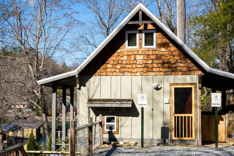 Room 5, Dog Friendly Tiny House On Lake Lure Private Dock, Rutherford