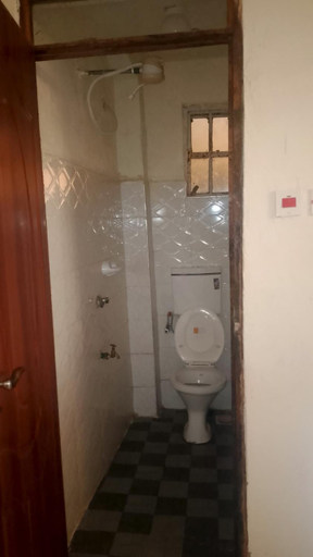 Bathroom 5, Royal Surbubs Tsavo Apartment, Kasarani