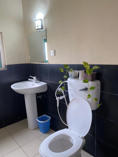 Bathroom 4, NimSri Villa by Prazzventures, Weligama