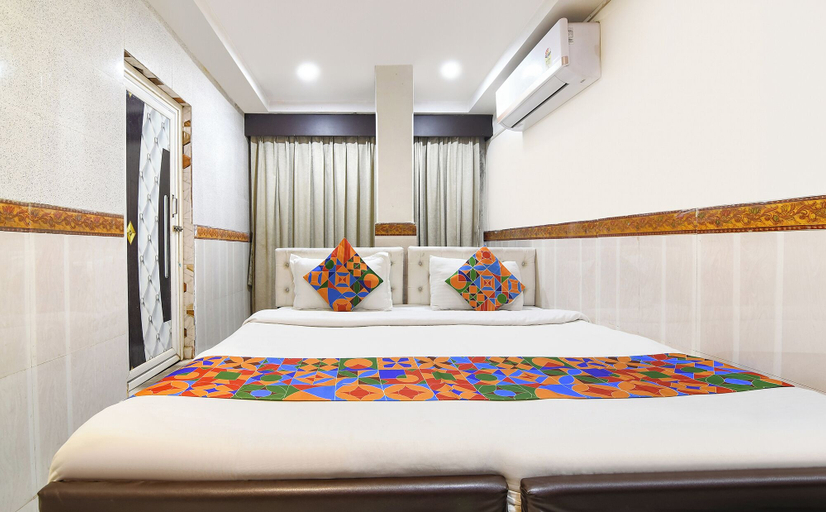 Room 2, Fabhotel Continental, North 24 Parganas