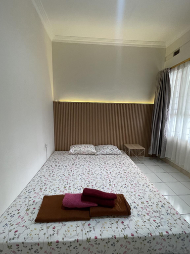 Bedroom, Grand Sofia Family Guesthouse, Bandung