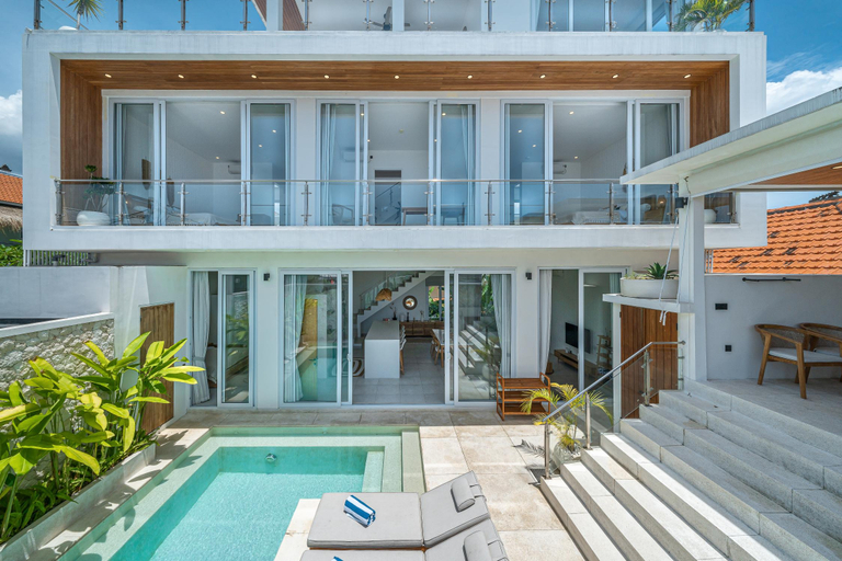 Others 2, Villa Era - 4BR Modern Escape w/ Rooftop, 4 Mins to the Beach, Badung