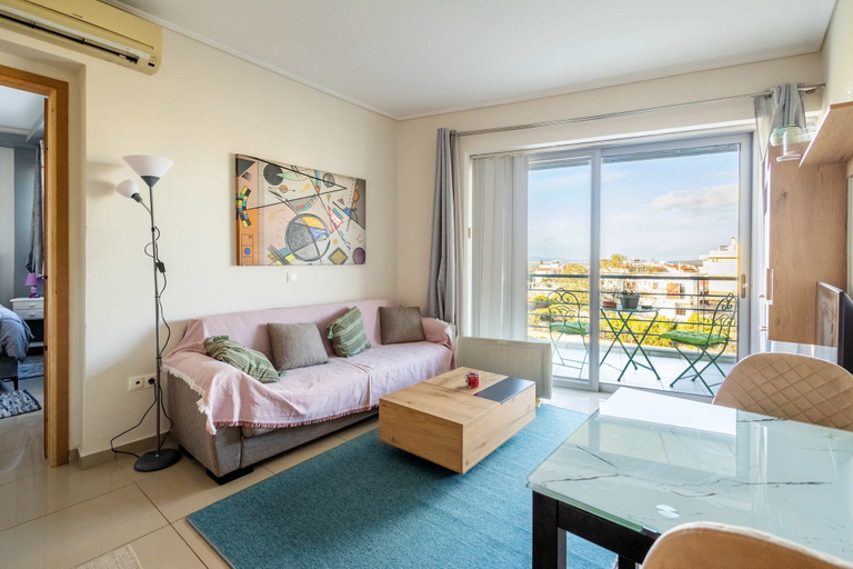 Room 3, Nancy View Apartment - Right Next to the Airport, Attica