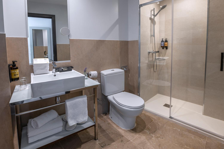 Bathroom 4, Hotel Serhs del Port, Barcelona