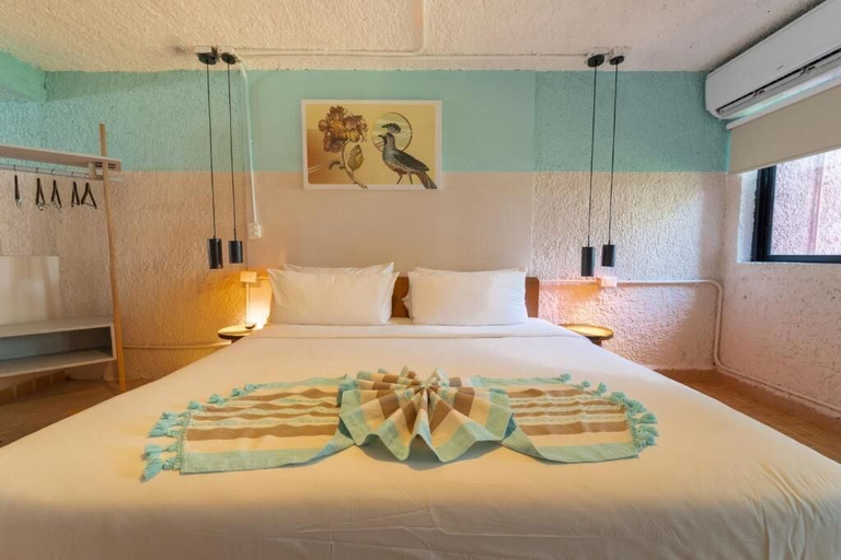 Bedroom 2, Nílu Cancun Zona Hotelera by Selina, Benito Juárez