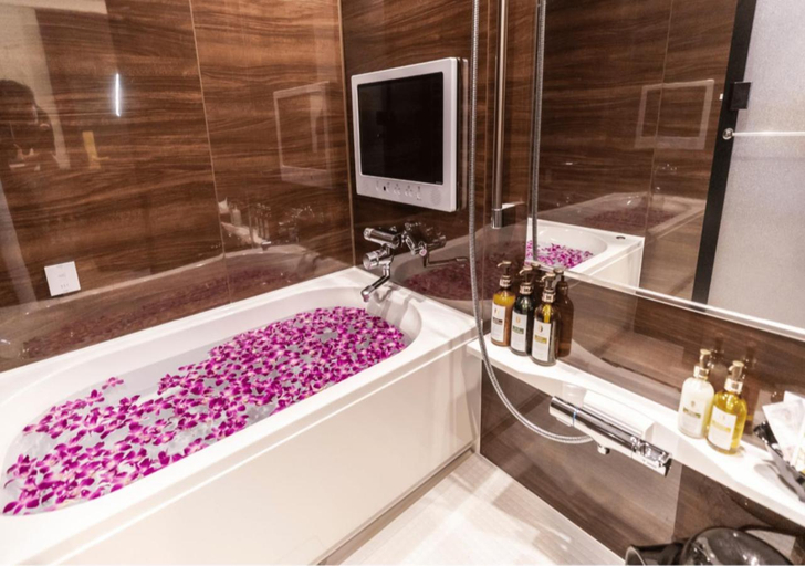 Bathroom 3, BaliAn Resort Forest Ikebukuro, Toshima